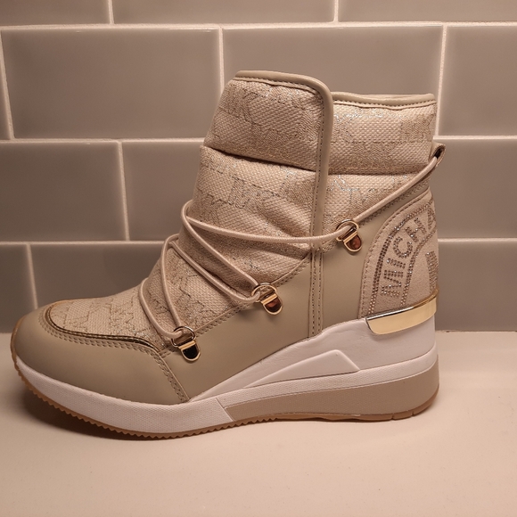 Michael Kors Lula MK Signature Outline Jacquard Boot Bootie NWOT Gold/Ivory - 7M - Picture 1 of 7